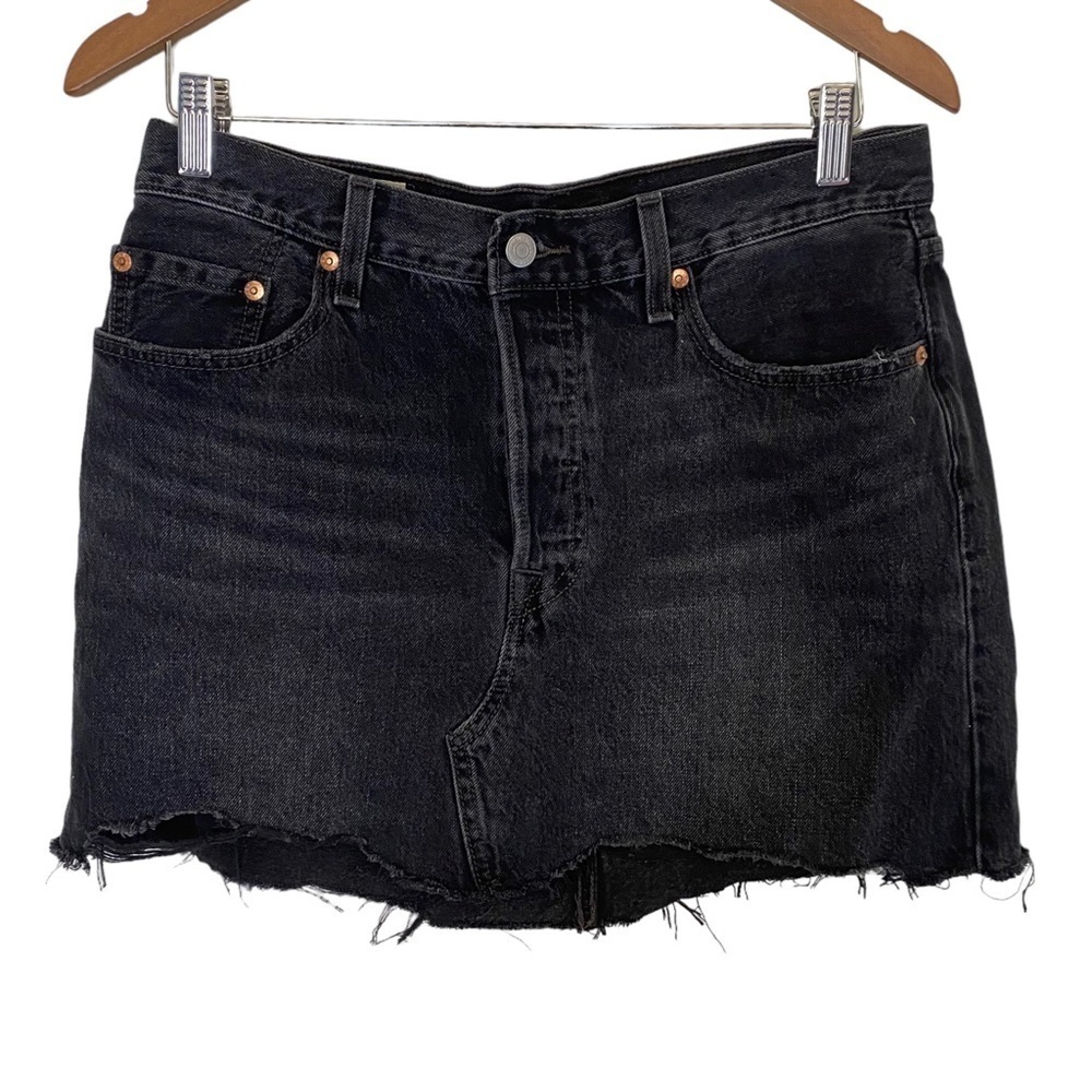 LEVI'S Deconstructed Washed Black Cutoff Denim Mini Skirt - Picture 5 of 12
